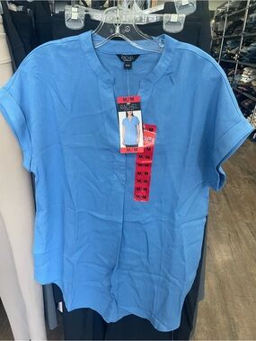 Rachel Blue Short Sleeve Split-Neck Top